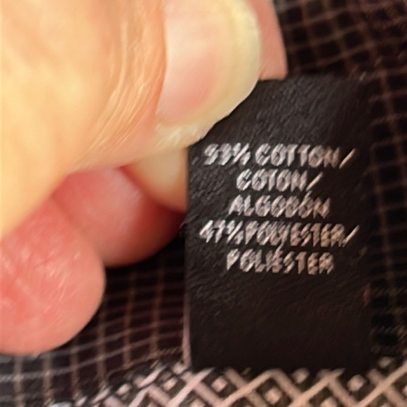 Van Heusen Traveler Shirt - Picture 10 of 11